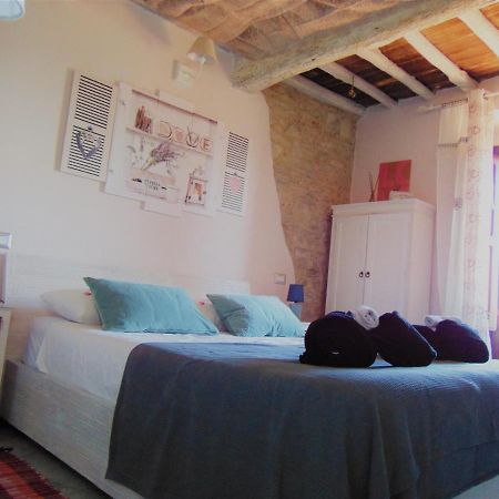 B&B Un Posto Nel Mondo เซียนา ภายนอก รูปภาพ