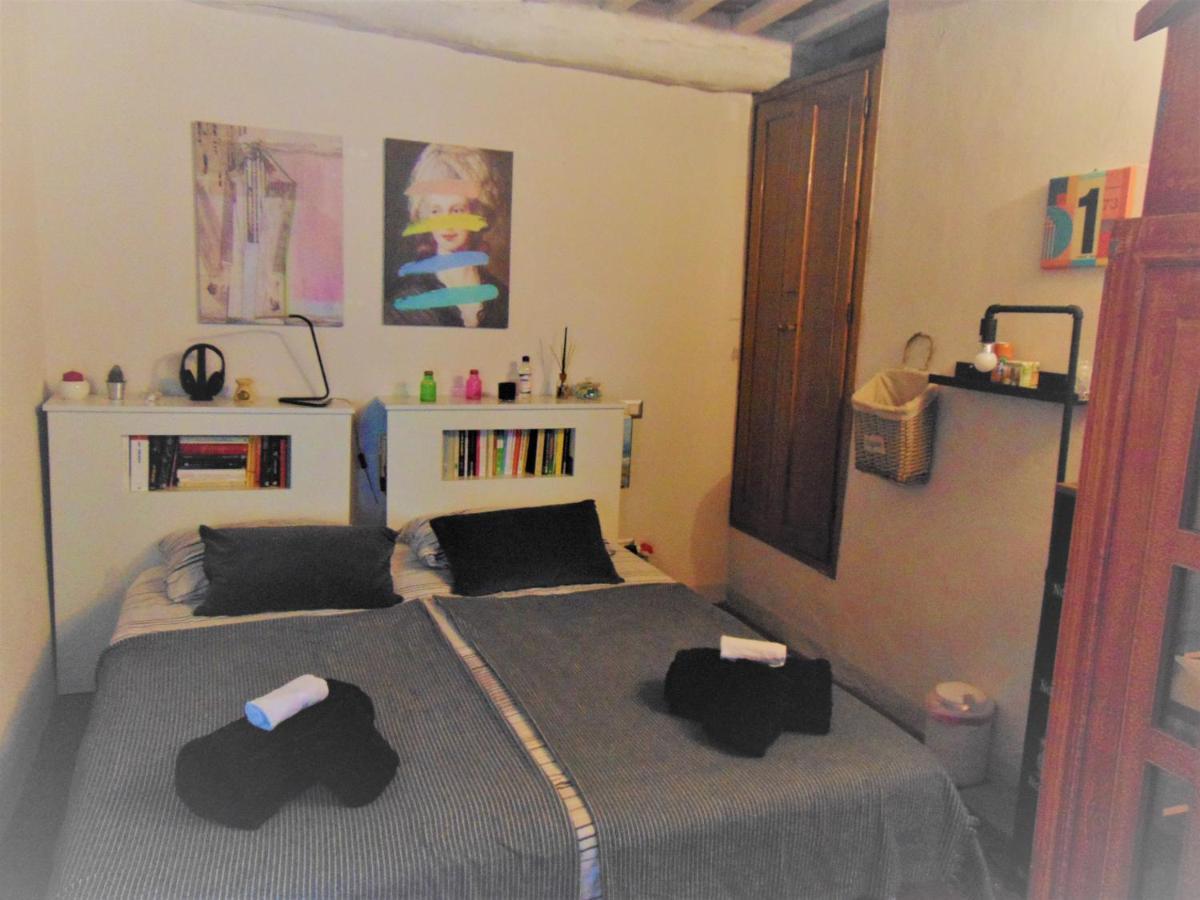 B&B Un Posto Nel Mondo เซียนา ภายนอก รูปภาพ