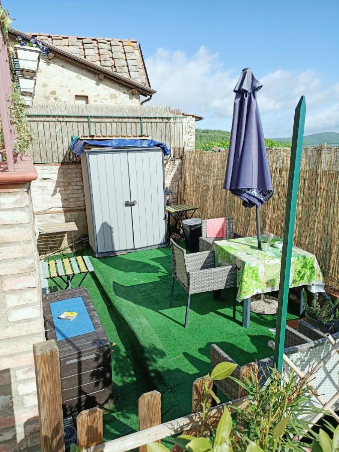 B&B Un Posto Nel Mondo เซียนา ภายนอก รูปภาพ