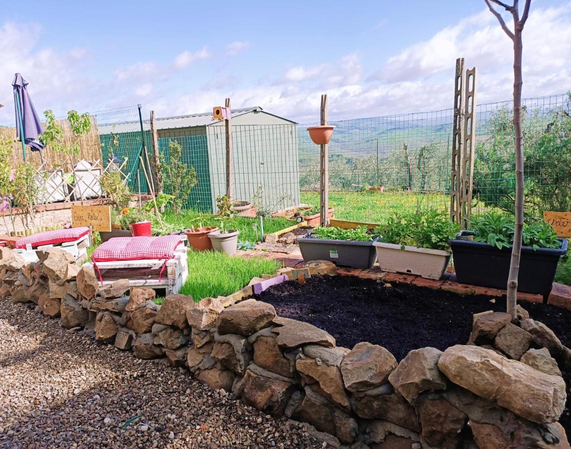 B&B Un Posto Nel Mondo เซียนา ภายนอก รูปภาพ