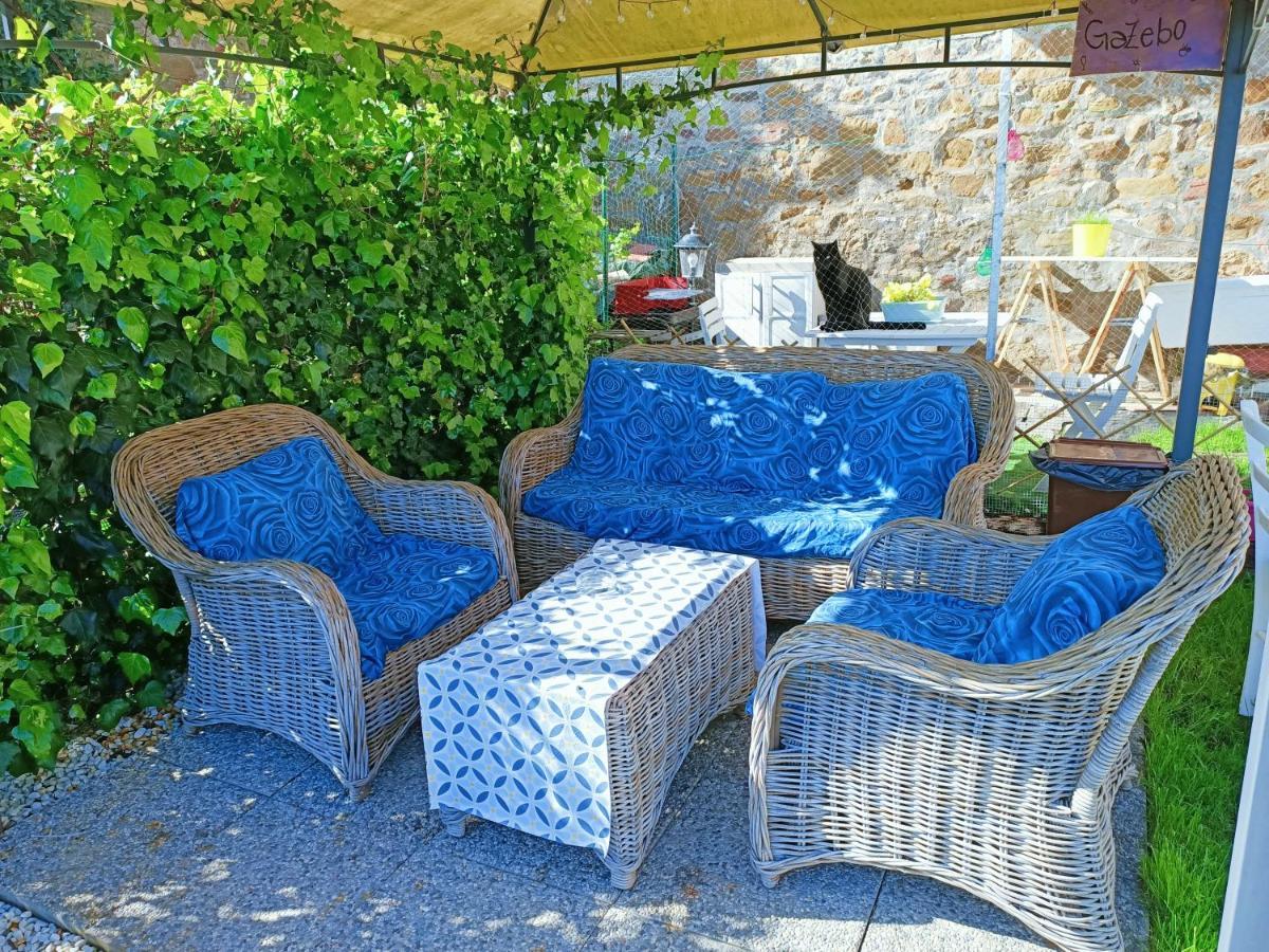 B&B Un Posto Nel Mondo เซียนา ภายนอก รูปภาพ